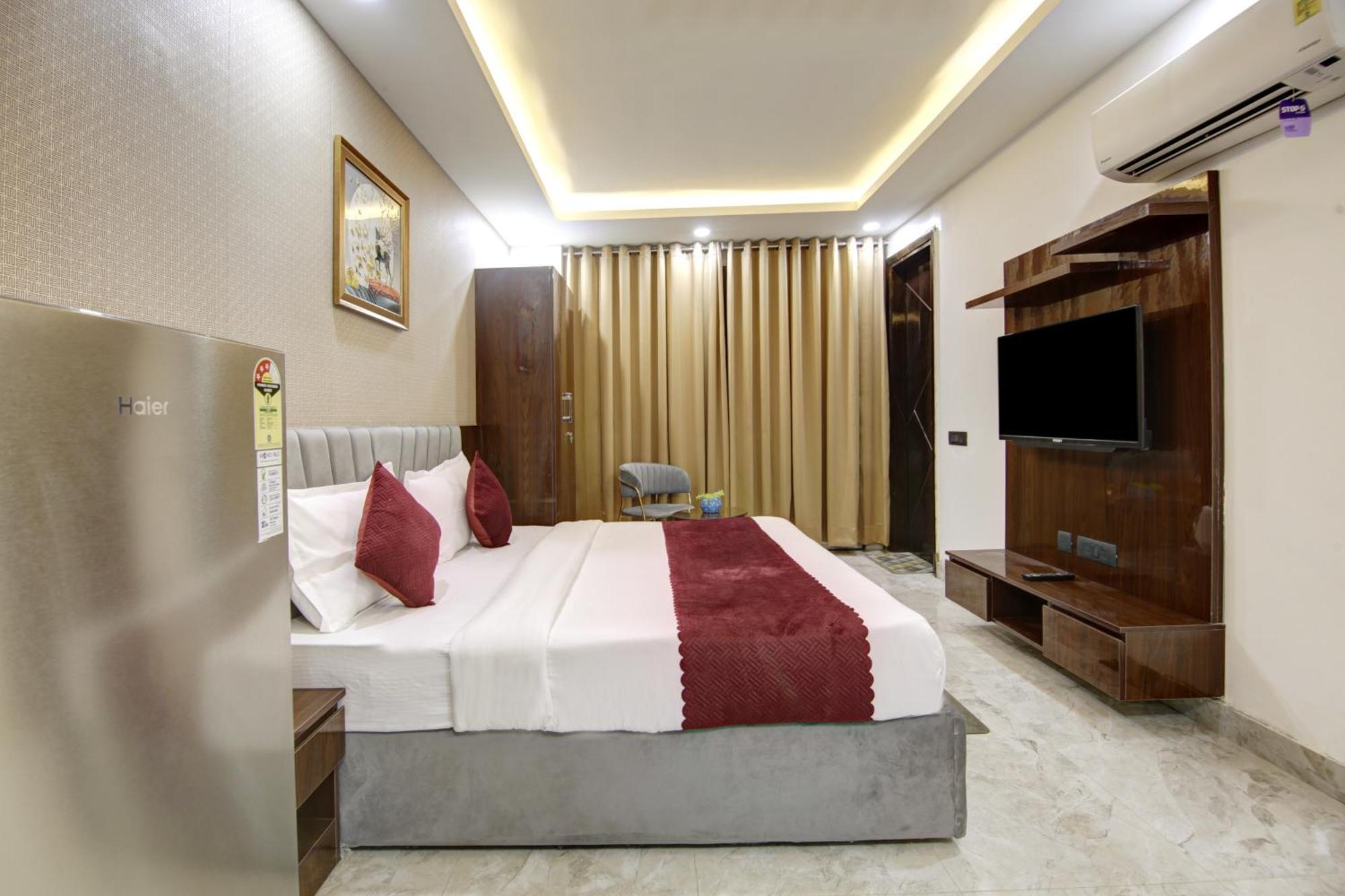 Limewood Stay - Millennium Huda City Center Gurgáon Exteriér fotografie
