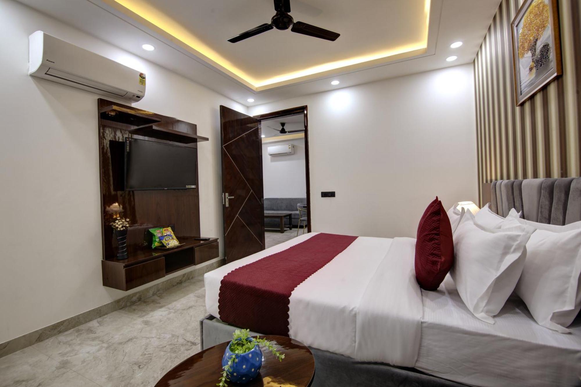 Limewood Stay - Millennium Huda City Center Gurgáon Exteriér fotografie