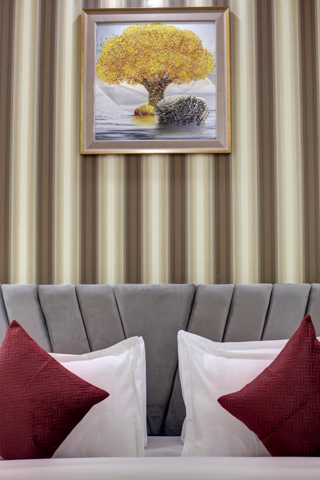 Limewood Stay - Millennium Huda City Center Gurgáon Exteriér fotografie