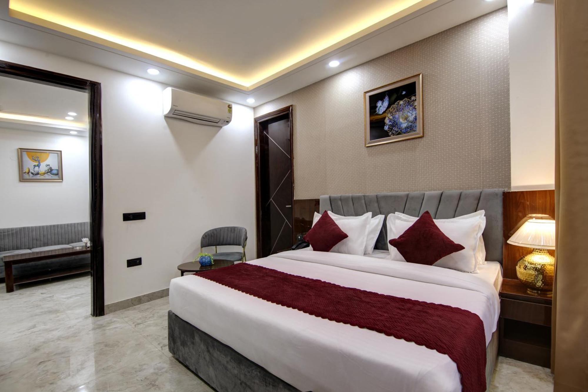 Limewood Stay - Millennium Huda City Center Gurgáon Exteriér fotografie