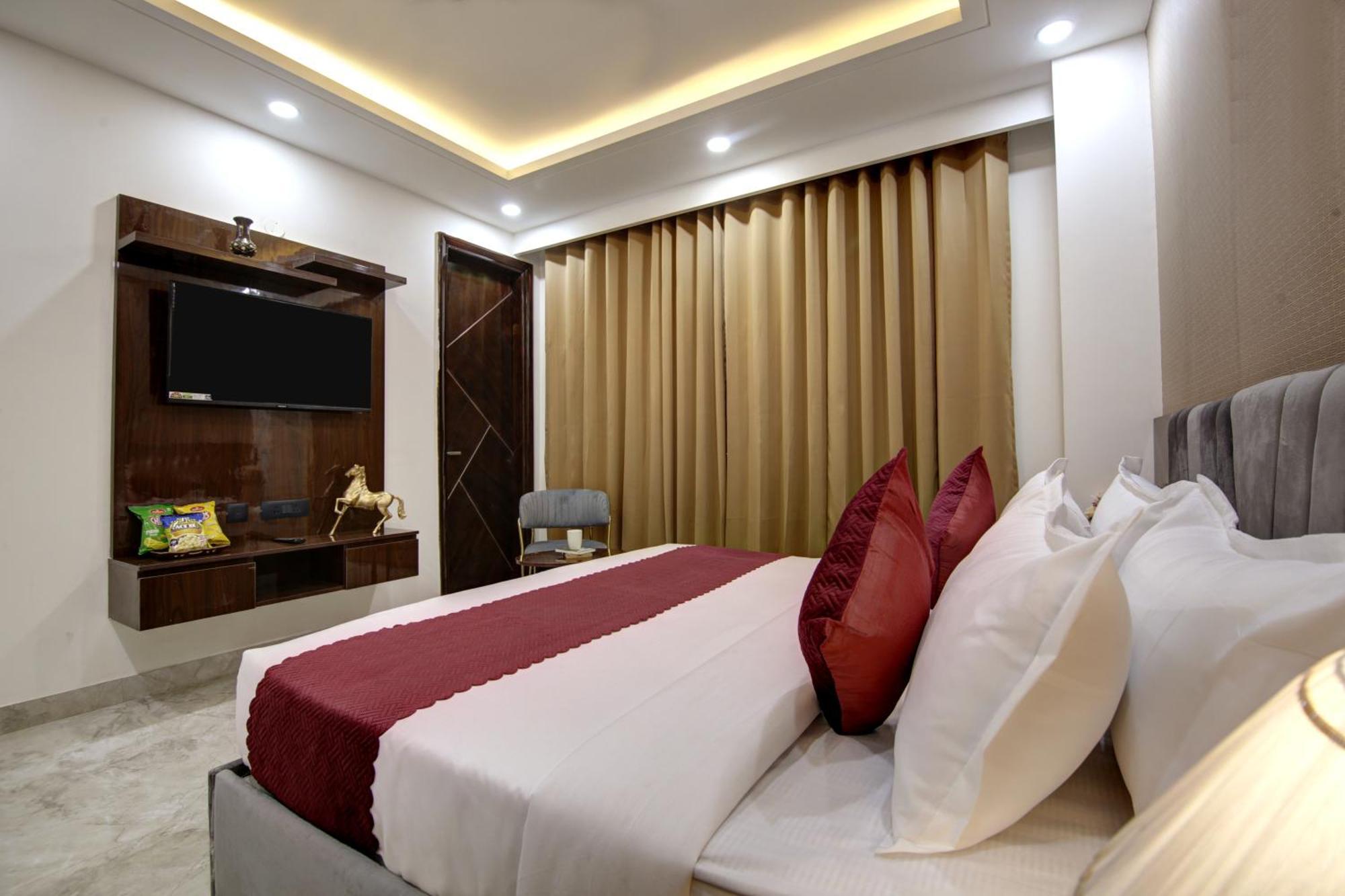 Limewood Stay - Millennium Huda City Center Gurgáon Exteriér fotografie