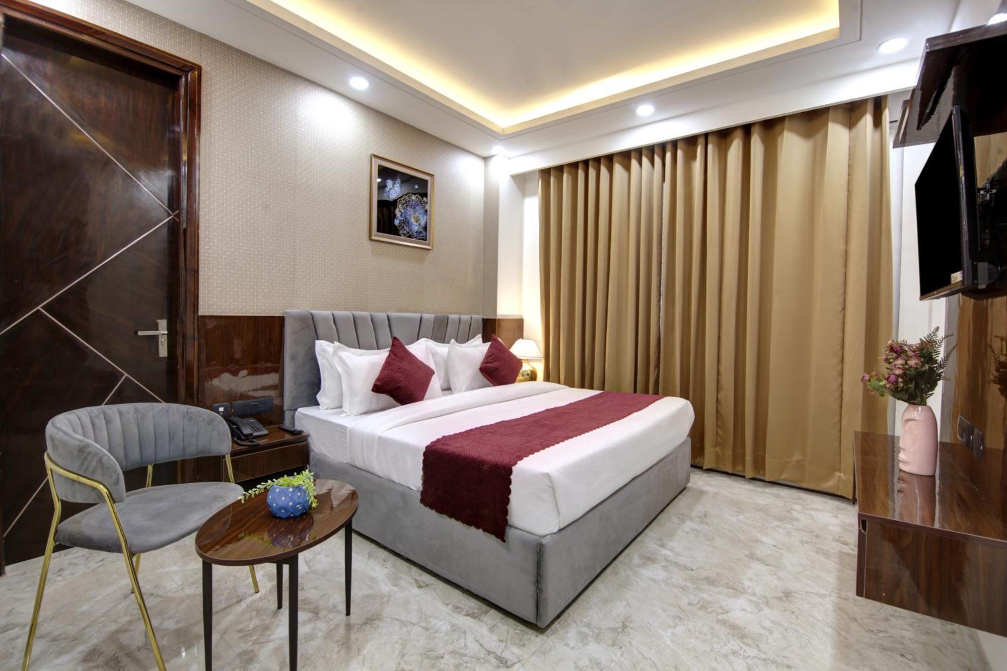 Limewood Stay - Millennium Huda City Center Gurgáon Exteriér fotografie