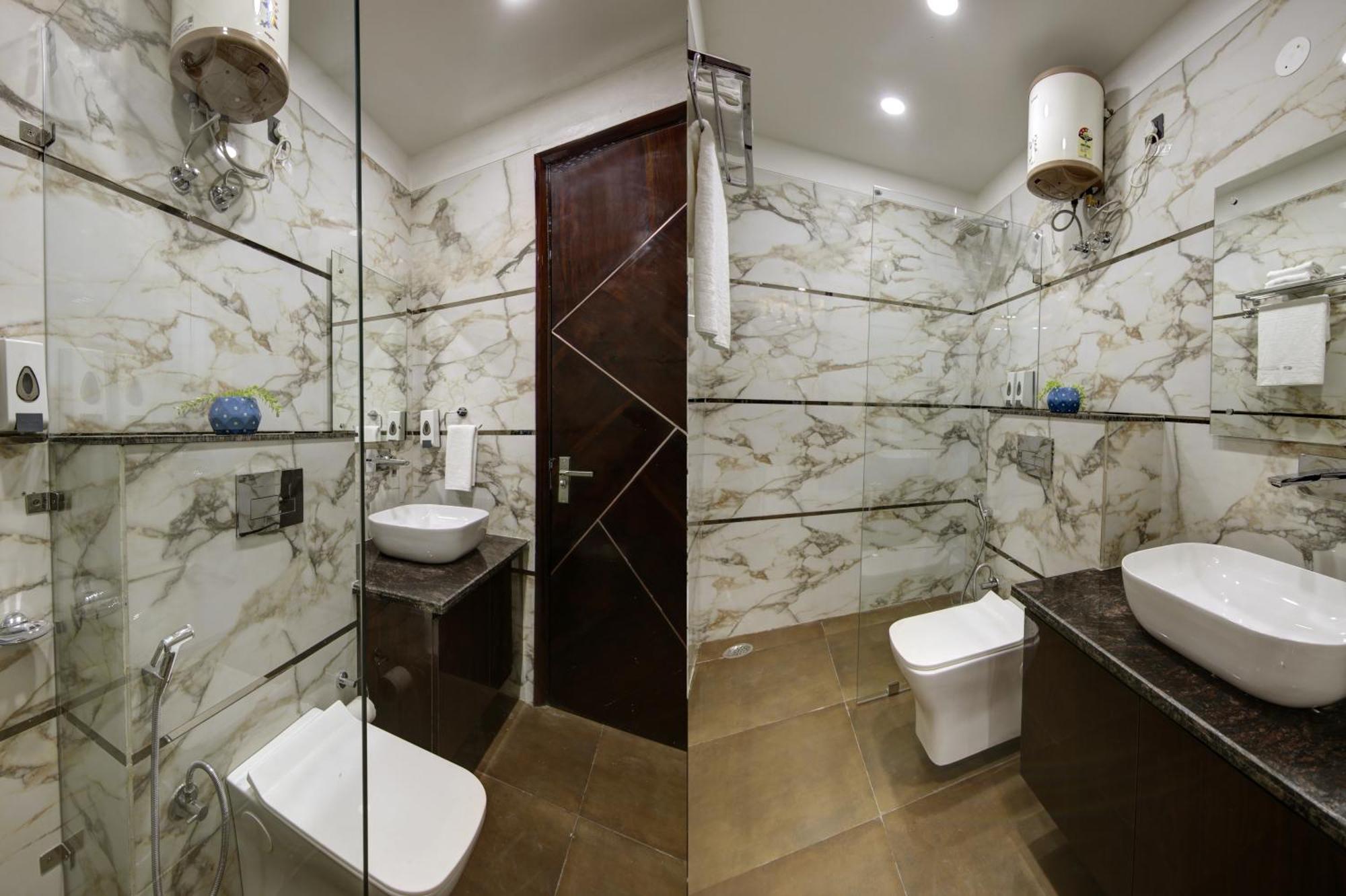 Limewood Stay - Millennium Huda City Center Gurgáon Exteriér fotografie